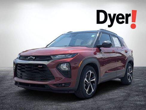 Used 2023 Chevrolet TrailBlazer RS w/ Sun and Liftgate Package FWD image 9