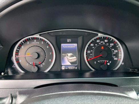 Used 2015 Toyota Camry SE FWD image 25