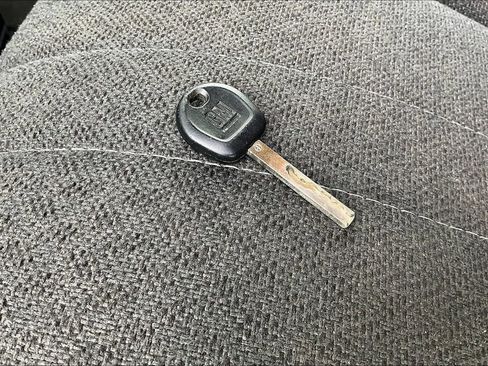 Used 2024 GMC Savana 2500 w/ Driver Convenience Package image 33