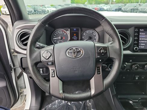Used 2020 Toyota Tacoma TRD Sport image 21