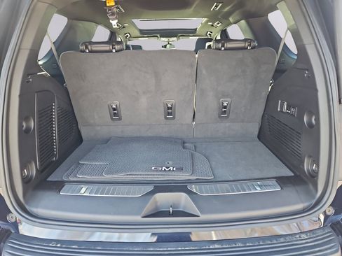 Used 2022 GMC Yukon Denali image 40