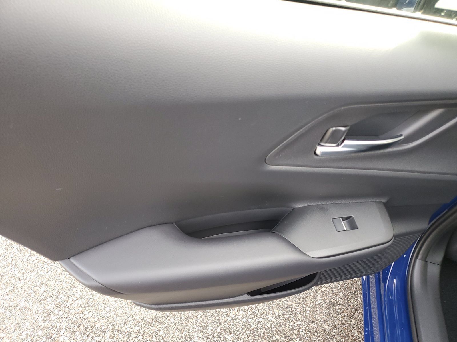 New 2026 Toyota Prius Plug-In Hybrid FWD image 15