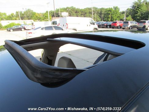 Used 2017 Volkswagen Jetta SE image 8