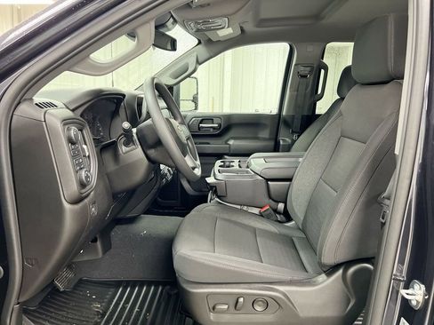 Used 2024 Chevrolet Silverado 2500 Custom w/ Custom Value Package AWD/4WD image 18