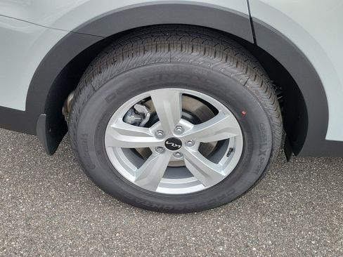 New 2026 Kia Sorento LX FWD image 37