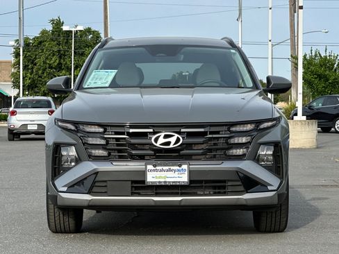 Used 2025 Hyundai Tucson SEL FWD image 9
