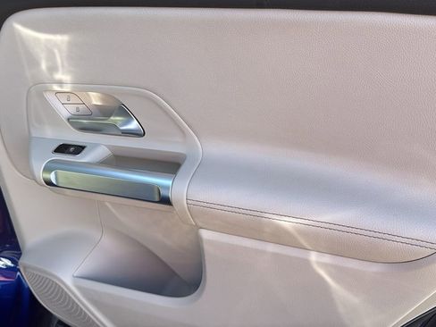 Certified 2021 Mercedes-Benz GLB 250 4MATIC w/ Premium Package image 16
