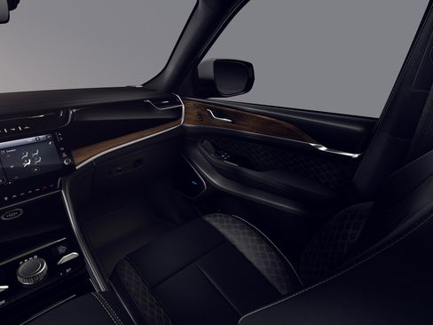 New 2026 Jeep Grand Cherokee Summit AWD/4WD image 19