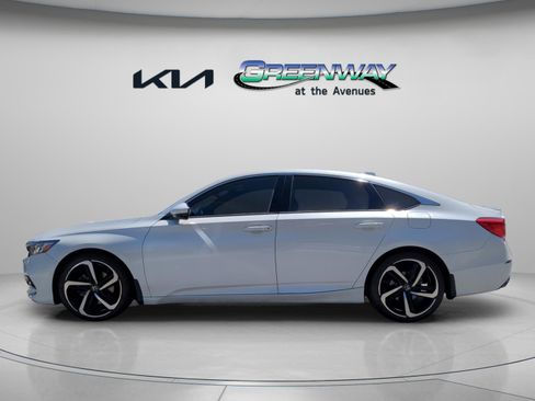 Used 2019 Honda Accord Sport image 3