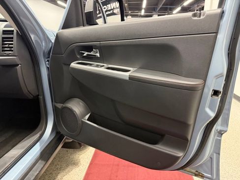 Used 2012 Jeep Liberty Arctic AWD/4WD image 28