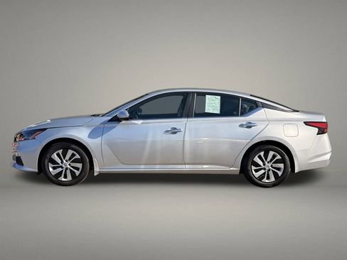 Used 2022 Nissan Altima 2.5 S w/ Driver Assist Package image 2