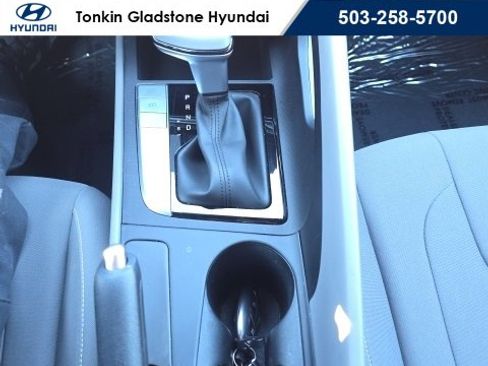 Certified 2024 Hyundai Elantra SEL image 19