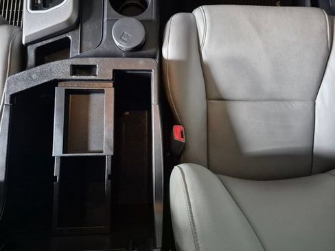 Certified 2016 Toyota Sequoia Limited AWD/4WD image 29
