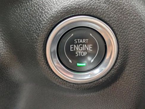 Certified 2023 Chevrolet Silverado 1500 Custom image 31