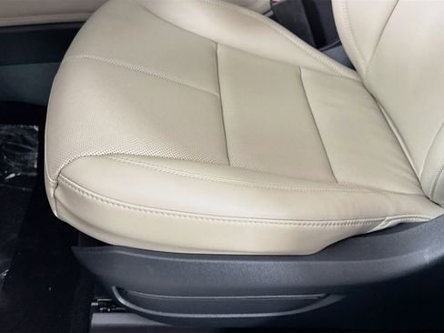 New 2026 Lincoln Corsair Premiere image 20