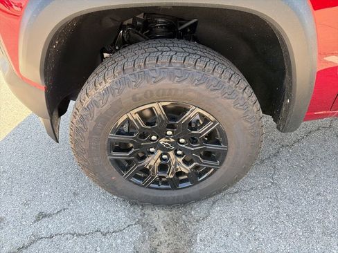 New 2026 Chevrolet Colorado Trail Boss AWD/4WD image 10