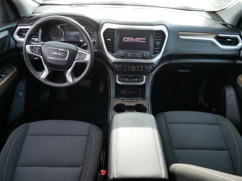 Used 2023 GMC Acadia SLE w/ Driver Convenience Package image 10