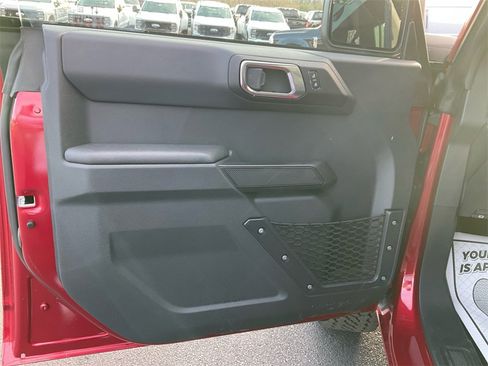 New 2025 Ford Bronco 4-Door w/ Sasquatch Package image 17