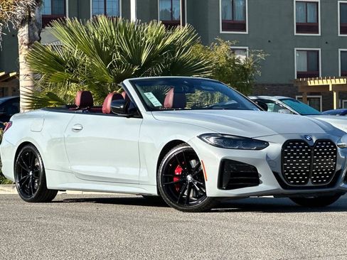 Used 2023 BMW M440i Convertible w/ Premium Package image 9