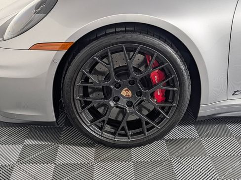 Certified 2026 Porsche 911 Targa 4 GTS AWD/4WD image 11