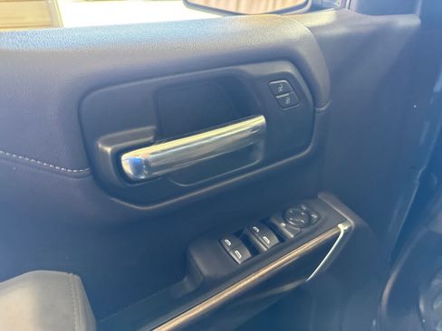 Used 2020 Chevrolet Silverado 1500 LT w/ Convenience Package RWD image 16