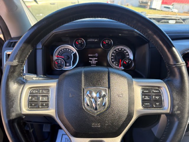 Used 2017 RAM 1500 Laramie w/ Convenience Group AWD/4WD image 17