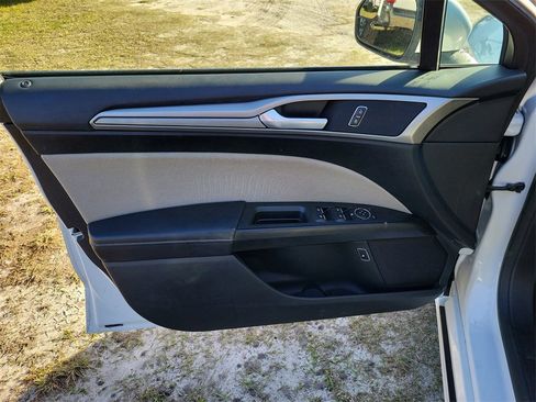 Used 2018 Ford Fusion S image 10