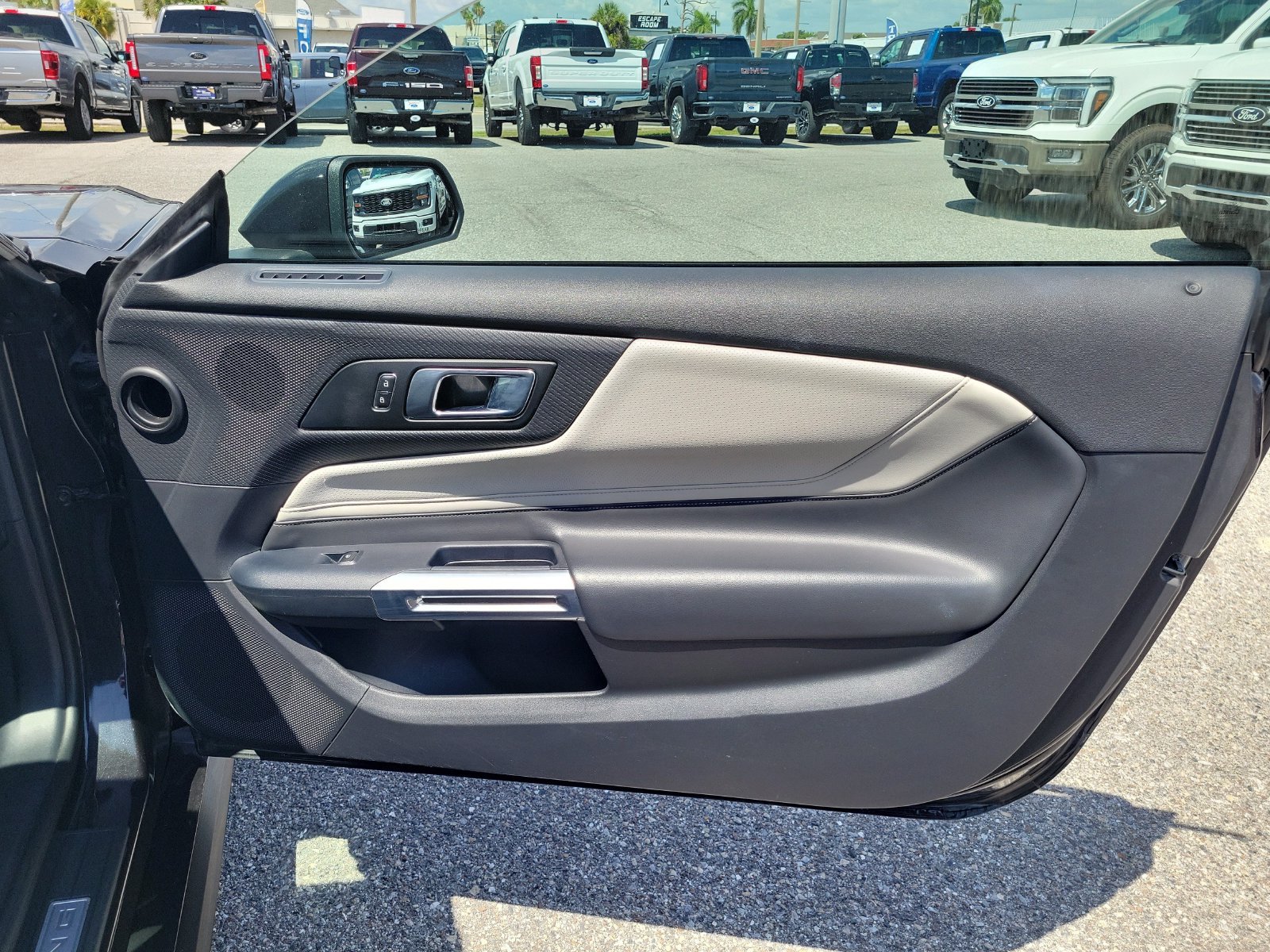 Used 2024 Ford Mustang Premium RWD image 11
