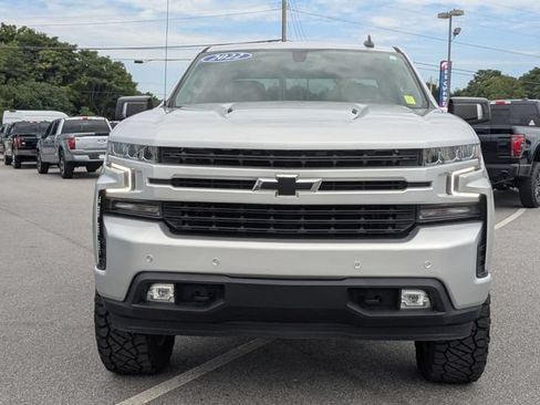 Used 2022 Chevrolet Silverado 1500 RST w/ LPO, Blackout Package AWD/4WD image 8