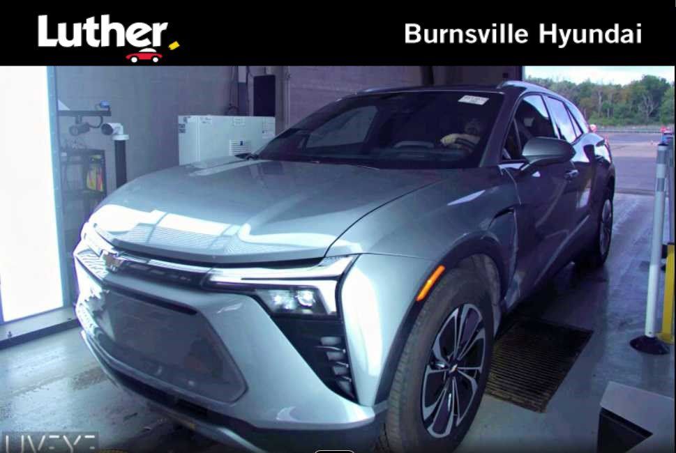 Used 2024 Chevrolet Blazer EV LT AWD/4WD image 1