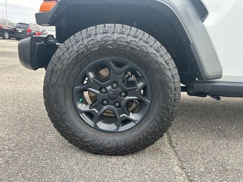 Used 2023 Jeep Wrangler Unlimited image 10