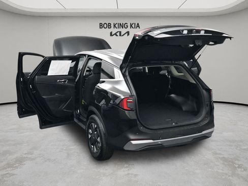 New 2026 Kia Sportage LX FWD image 33