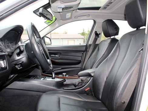 Used 2014 BMW 328i xDrive XI SULEV image 11