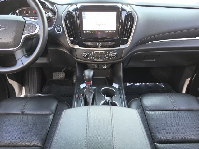 Used 2022 Chevrolet Traverse RS FWD image 18