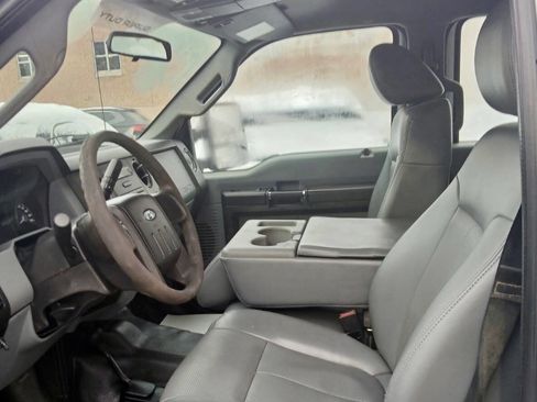 Used 2016 Ford F250 XL w/ Power Equipment Group image 5