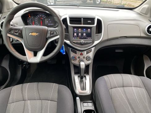 Used 2020 Chevrolet Sonic LT image 4