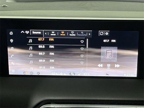 New 2025 Nissan Armada SL w/ Captain's Chari Seat Package image 16