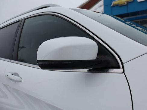 Used 2020 Jeep Cherokee Limited image 2