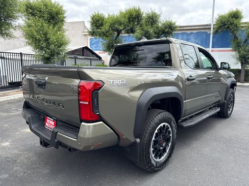 New 2026 Toyota Tacoma TRD Off-Road AWD/4WD image 12