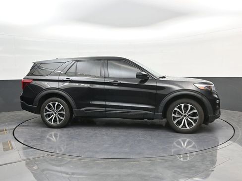 Used 2022 Ford Explorer ST AWD/4WD image 9