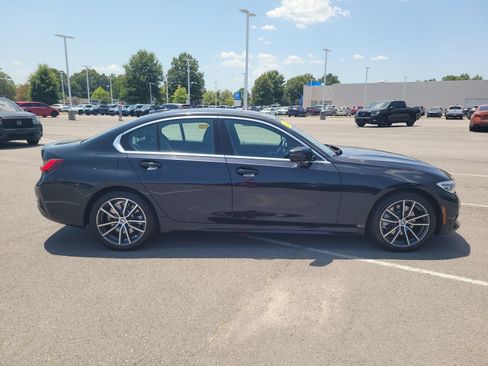 Used 2022 BMW 330i Sedan w/ Driving Assistance Package RWD image 2