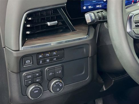 Used 2025 Chevrolet Tahoe LT image 10