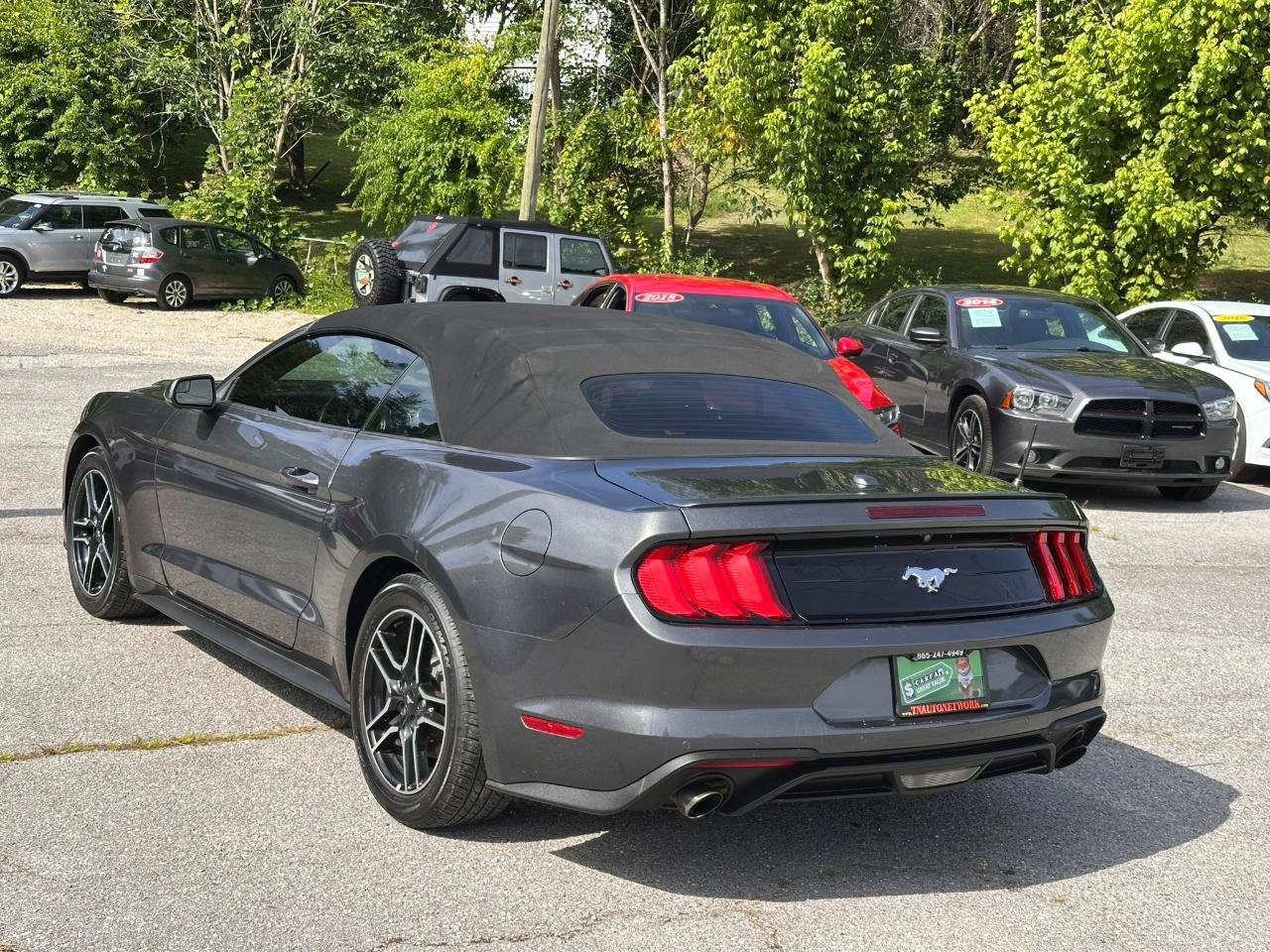 Used 2018 Ford Mustang Premium RWD image 27
