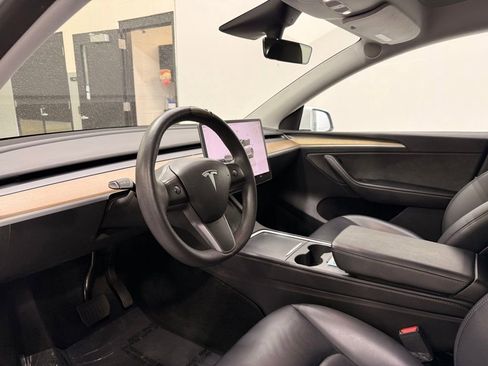 Used 2023 Tesla Model Y Long Range AWD/4WD image 11
