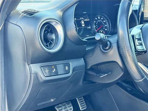 Used 2024 Kia Forte GT-Line w/ GT-Line Premium Package image 10