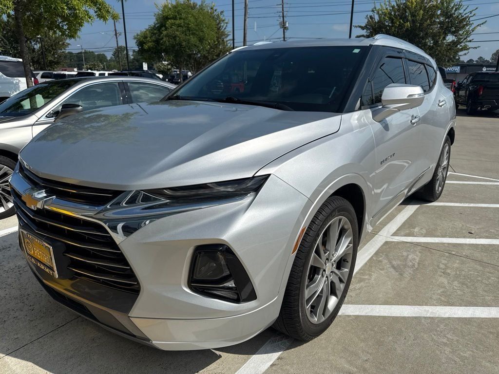 Used 2020 Chevrolet Blazer Premier w/ Driver Confidence II Package FWD image 2