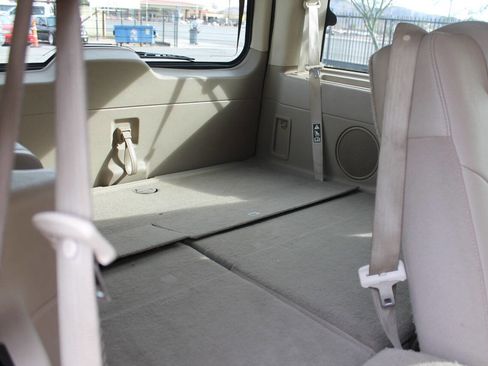 Used 2003 Ford Expedition Eddie Bauer image 30