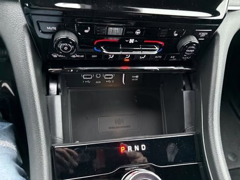 New 2025 Jeep Grand Cherokee Altitude w/ Trailer Tow Package image 29