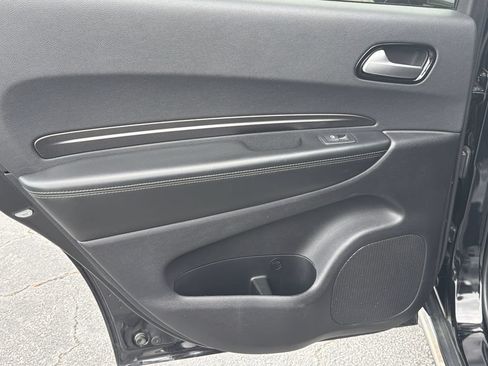 Used 2024 Dodge Durango SXT RWD image 16
