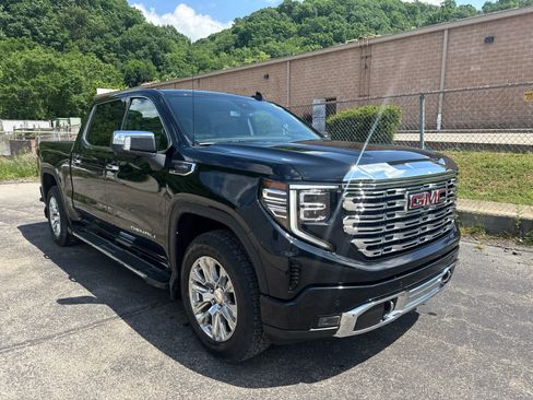 Used 2022 GMC Sierra 1500 Denali AWD/4WD image 10